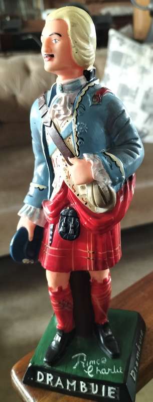 Vintage Drambuie (whiskey / Wiskey) plastic figurine