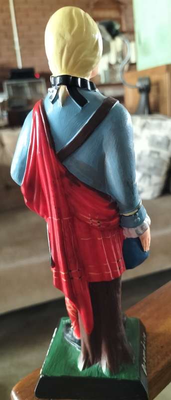 Vintage Drambuie (whiskey / Wiskey) plastic figurine