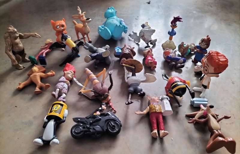 Vintage toys - lucky packet (25 items)
