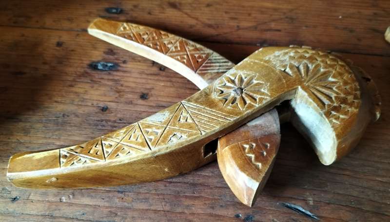 Vintage wooden Nutcracker - fine carving
