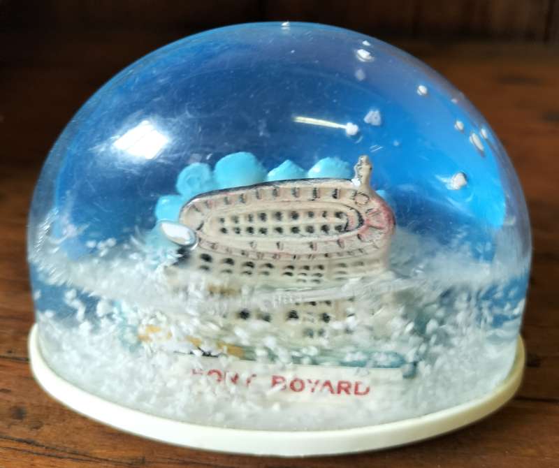 Vintage Snow Globe (#4)