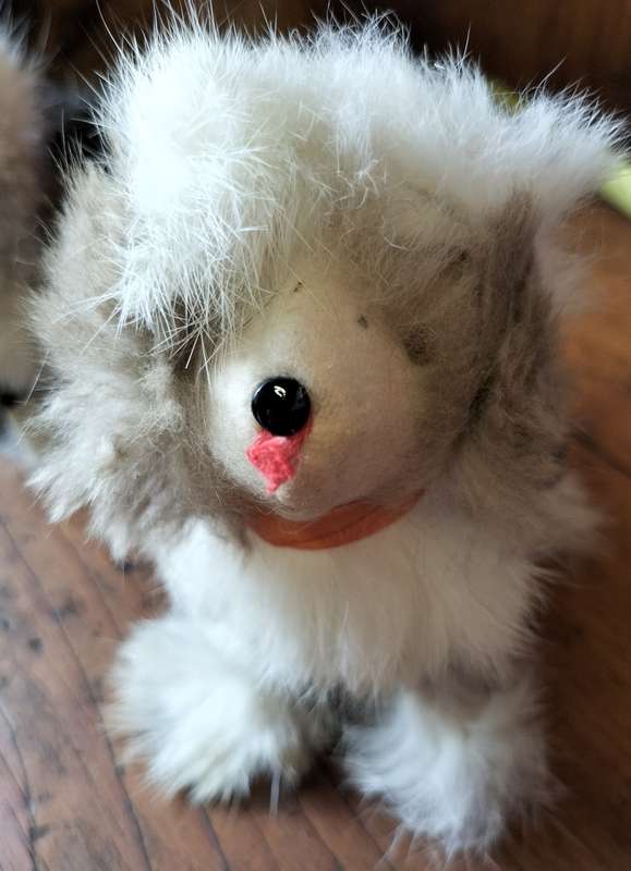 Antique wind-up toy dogs (x2)