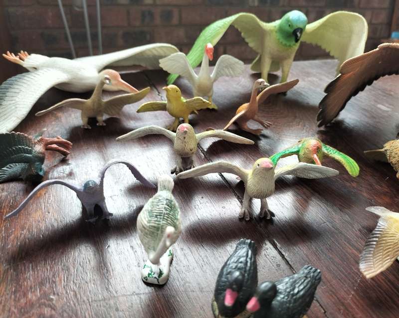 Vintage collection of plastic birds (x20))