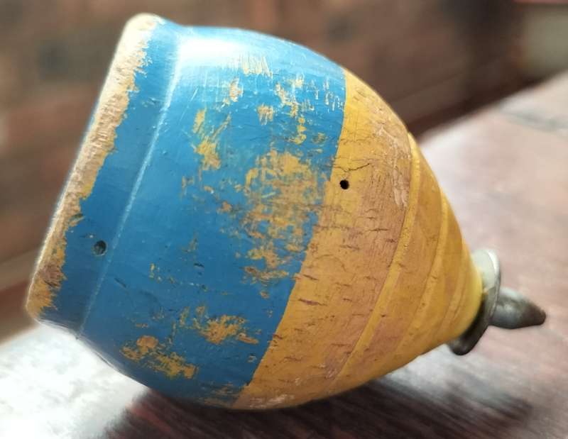 Vintage wooden tolletjie (5cm)