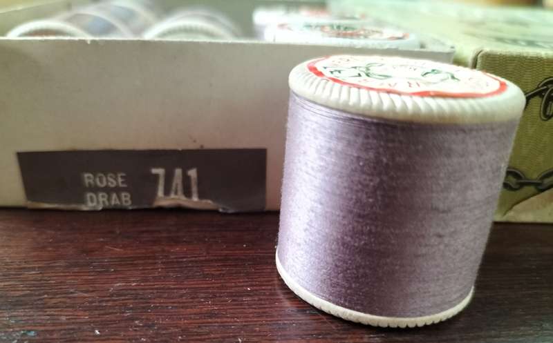 Vintage boxed Cotton thread / Coats Super Sheen (Rose drab x 7)