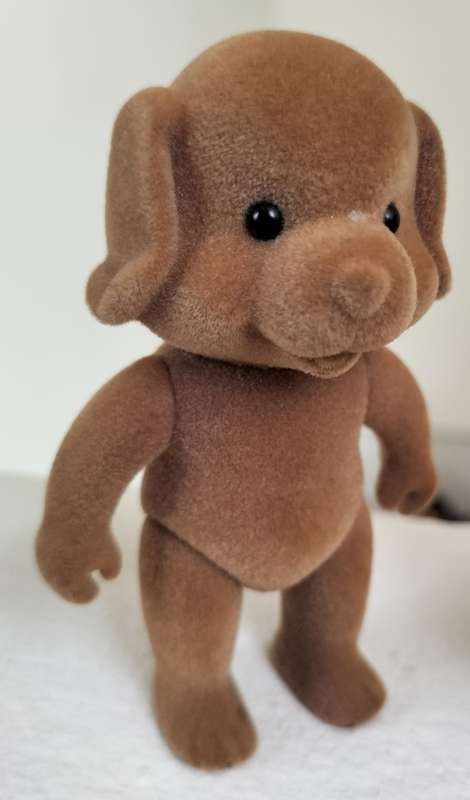 Vintage Sylvanian Family figure