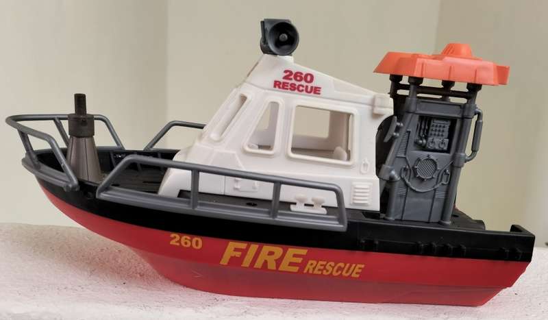 Vintage plastic toy boat (make unknown)