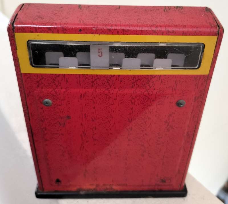 Vintage tin toy - cash register