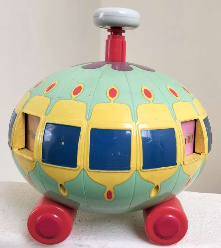 Vintage tin toy - Hasbro - Spinner on wheels