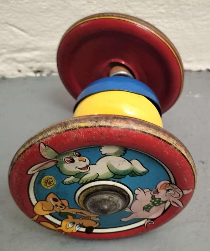 Vintage tin toy - musical/noisy roller