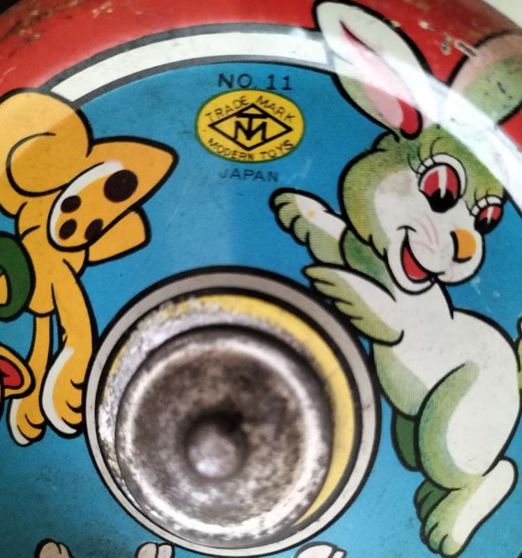 Vintage tin toy - musical/noisy roller