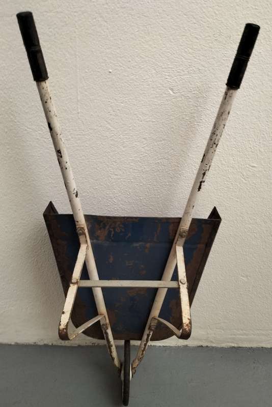 Vintage children`s wheelbarrow - For the restorer