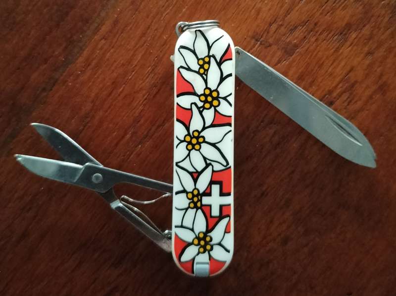 Vintage Victorinox pocket knife