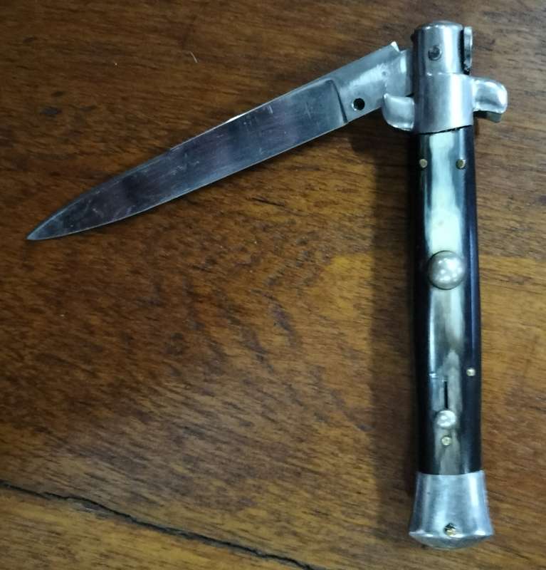 Vintage Xoni flick knife (like new)