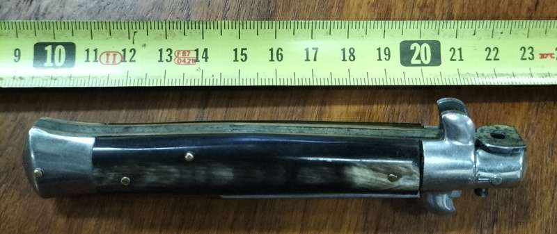 Vintage Xoni flick knife (like new)