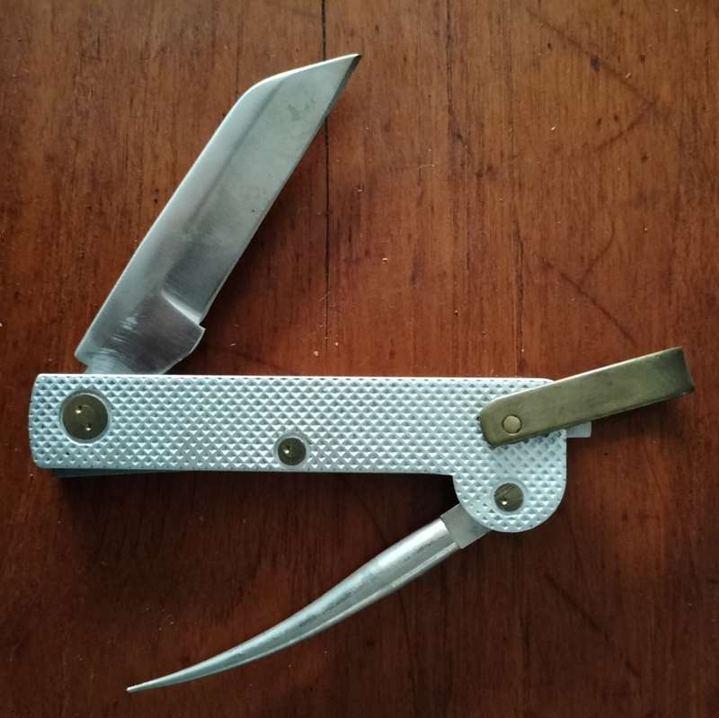 Vintage Lombard military knife - like new - large