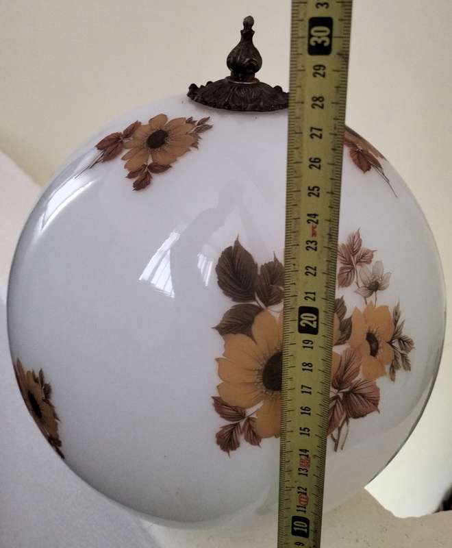 Heavy lamp shade (with flower patterns)