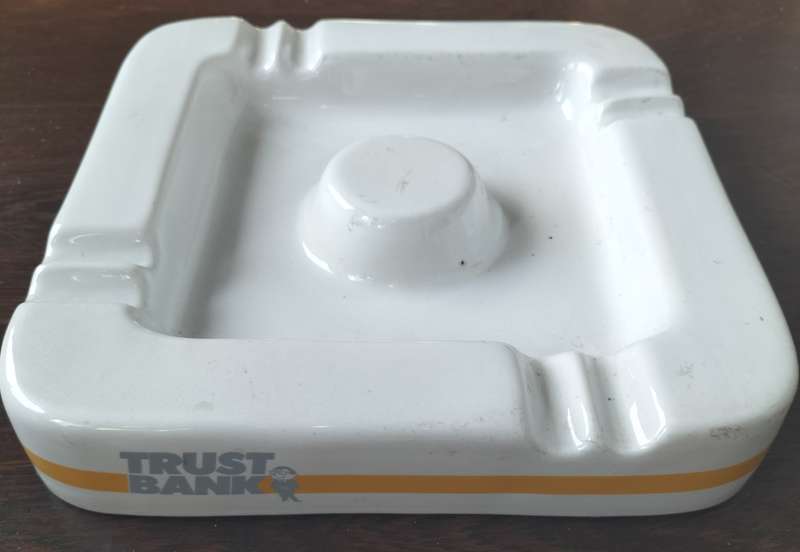 Vintage Trust Bank Ashtray