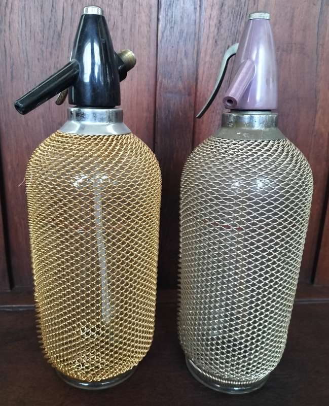 Vintage Syphon / Siphon - 2x  Different coloured mesh