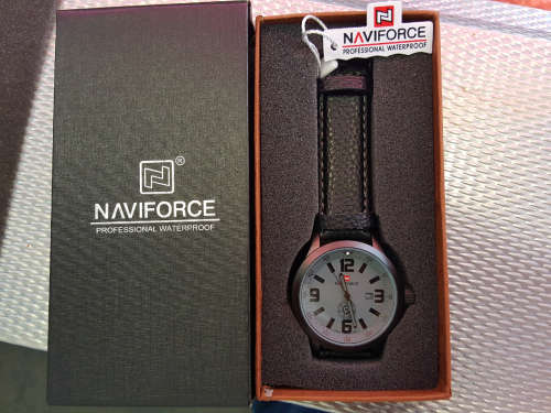 **Crazy R1 Start***NaviForce Mens Luxury Quality Watches (incl WatchBox)