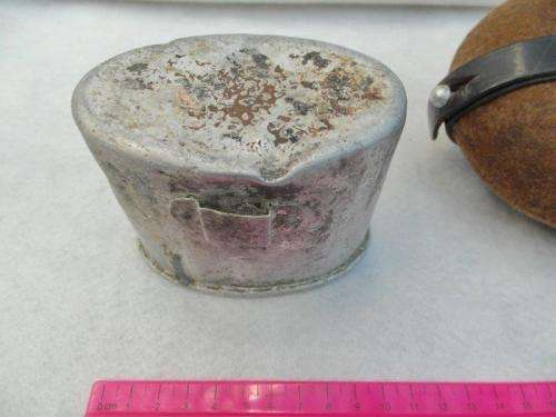 WW2 RED STEEL GERMAN BOTTLE CUP HRE 42