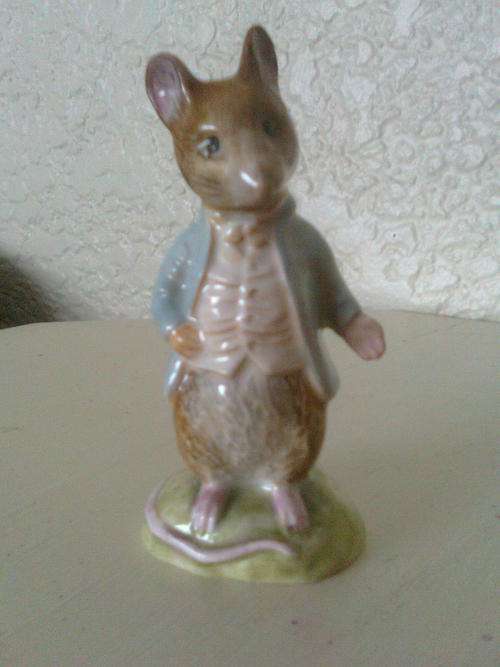 BESWICK BEATRIX POTTER JOHNNY TOWN-MOUSE