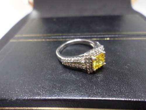 Vintage Silver ring 925 with yellow stone