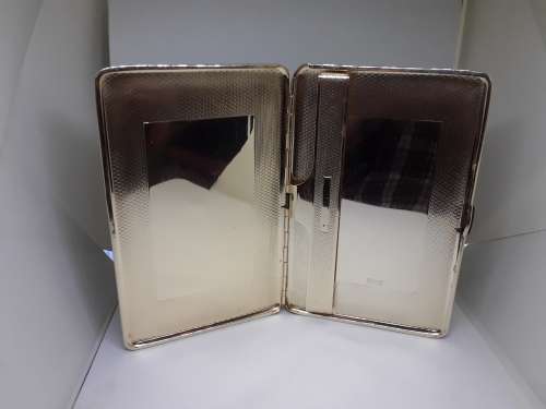 Vintage Kincraft cigarette case made in England early 60`s