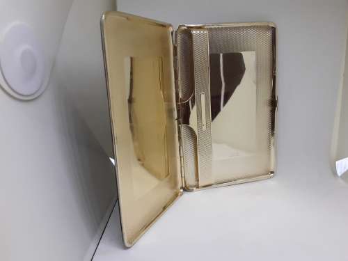 Vintage Kincraft cigarette case made in England early 60`s