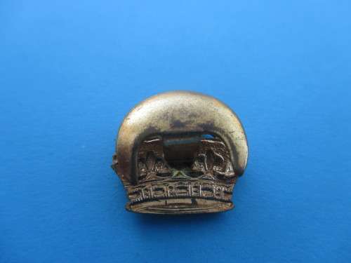 Button Hole Badge with Kings Crown Enamel