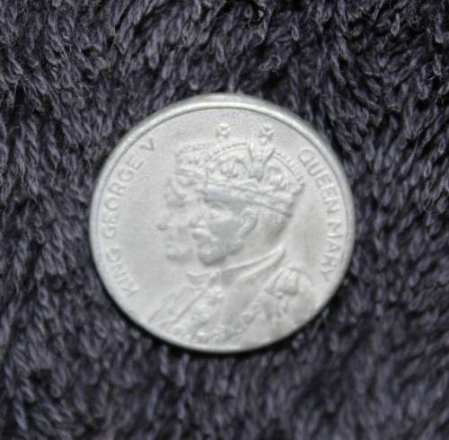 Unique King George and Queen Mary Twenty Five Years Reign 1910-1935 Tin Coin