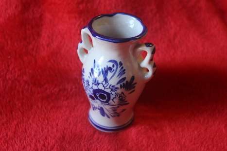 Petit Windmill Flower Vase 100mm high. No Chips, No Cracks.
