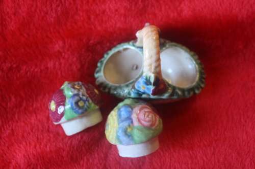 Vintage Ceramic Flowers in a Basket Salt and Pepper Shakers