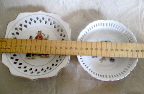 Two Lovely Porcelain Trinket Bowls with lacey rims. 140mm and 12,5mm diameter.