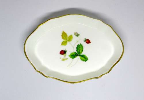 Vintage Wedgwood Wild Strawberry Fine Bone China Dressing Table Trinket tray.