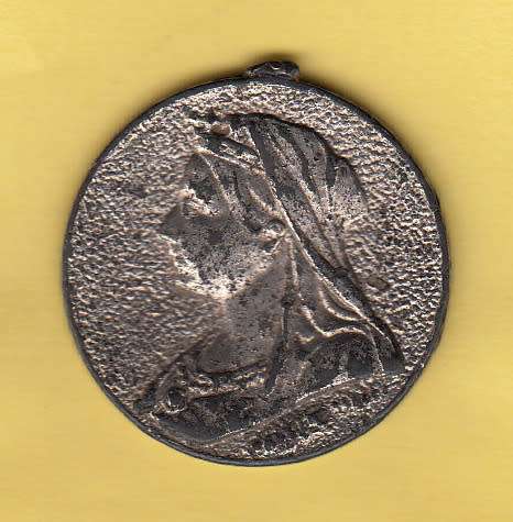 Queen Victoria In Memoriam of Her Glorius Reign 1837 to 1901 Medallion