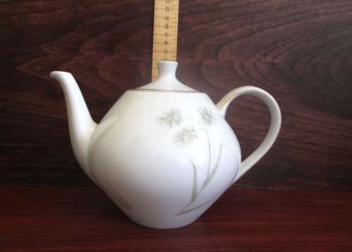 Very Classy Vintage Schonwald Germany Teapot.
