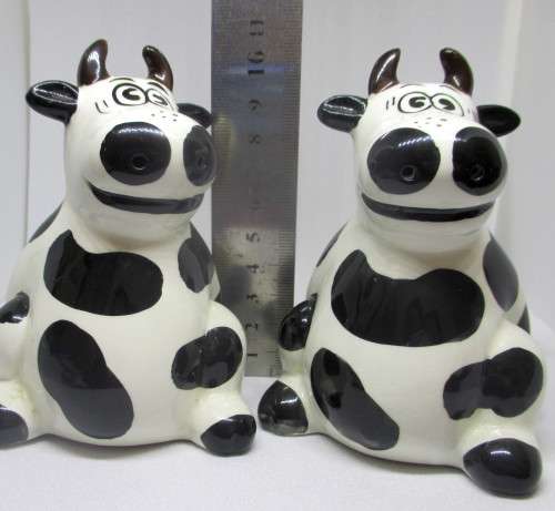 Cute Porcelain Cow Salt and Pepper Set. 10cm high.