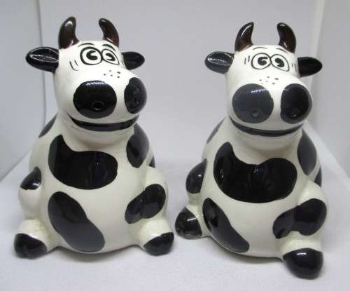 Cute Porcelain Cow Salt and Pepper Set. 10cm high.