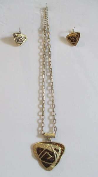 Vintage Fashion Jewelry necklace and Earring Set. 50cm
