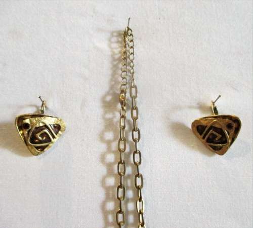 Vintage Fashion Jewelry necklace and Earring Set. 50cm