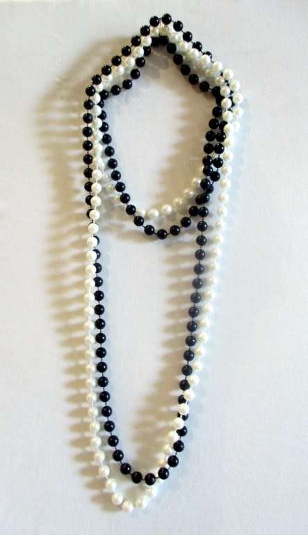 2x Vintage Fashion Jewelry Necklace. 120cm As per Photo.