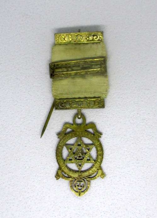 Masonic Companions Royal Arch Chapter Standard Breast JEWEL / Companion