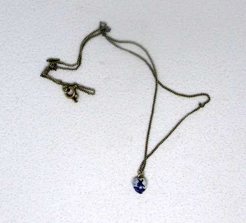 Vintage Lovely Delicated Delft Porcelain Pendant on a 44cm Silver Chain.