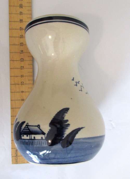 Vintage Hand Painter Dutch Blue and White Vase.  14cm Hign. Spotless, no chips, no Cracks.