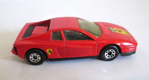 MATCHBOX Ferrari Testarossa Red Scale 1/59. 1986