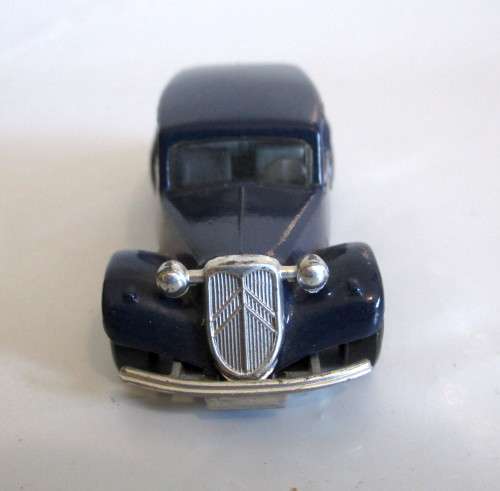 MATCHBOX Citroen 15 CV. Dark Blue. Scale 1/66. 1983