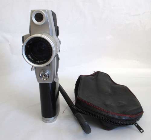 1967 Vintage Movie Camera Fujica Single-8 P300. In Original Bag. Made in Japan.