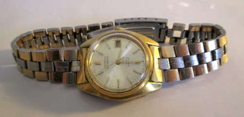 Vintage Seiko Automatice Ladies Watch. Original Strap, Two Tone. Perfect working Condition.