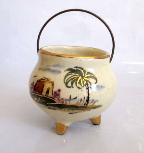 Vintage Majolica Hand Painted Glazed Pottery Potjie. No cracks no Chips. 6cm high.